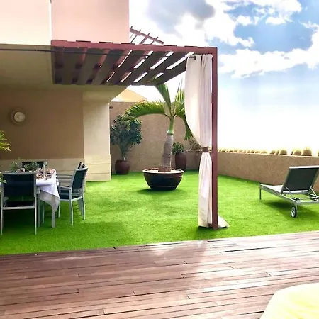 Precioso En Cruz Con Piscina *